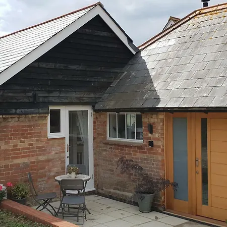 Alberts Dairy Cottage East Cowes Exterior photo